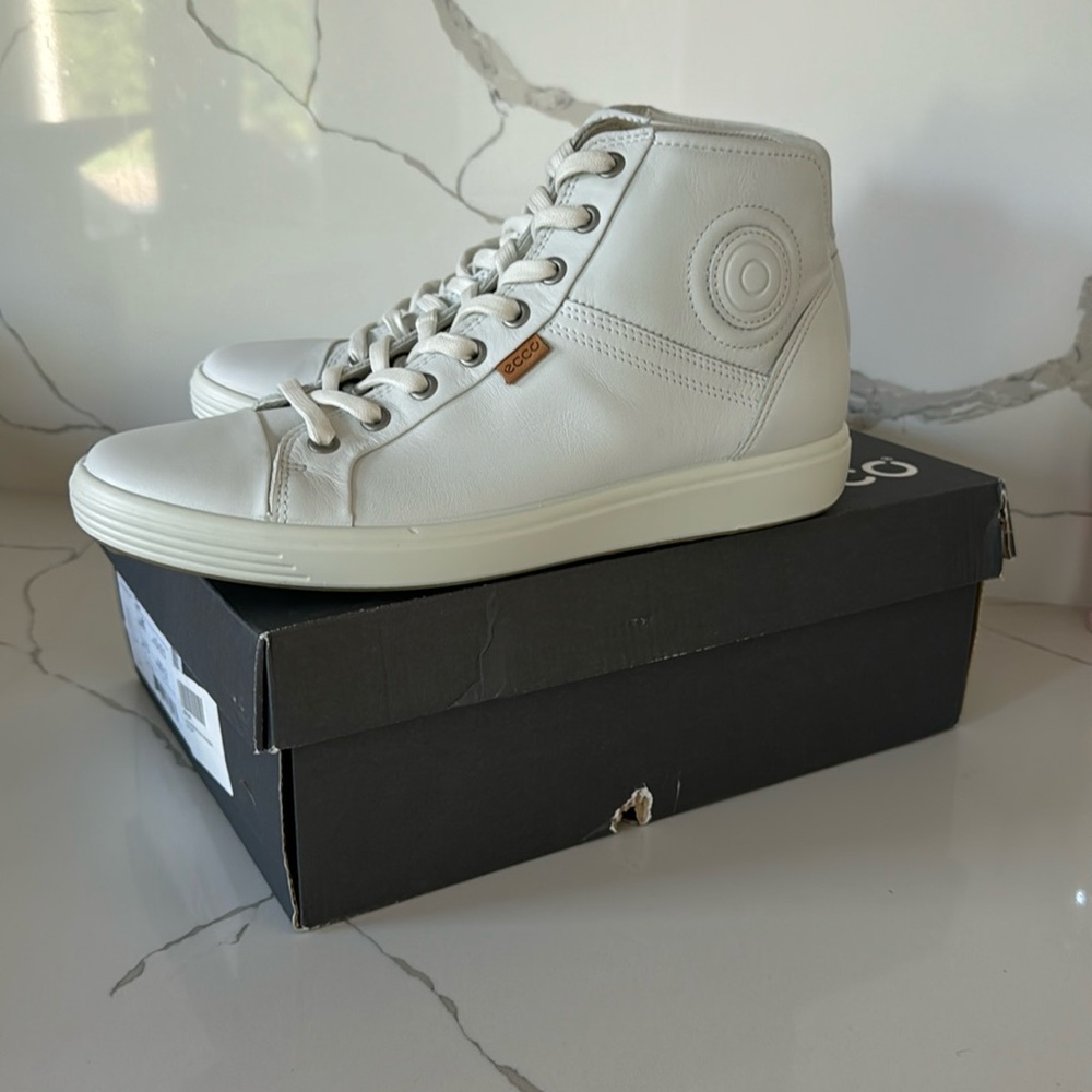 Ecco Women's Cream High-Top Sneakers